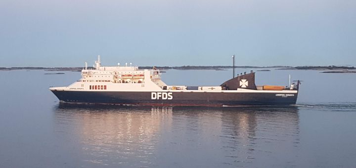 Ferry Estonia - Sweden ' Routes ' Timetable ' Price ' book ' ferry ...