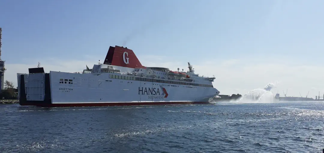 MS Drotten from Hansa Destinations arrives in the port of Rostock