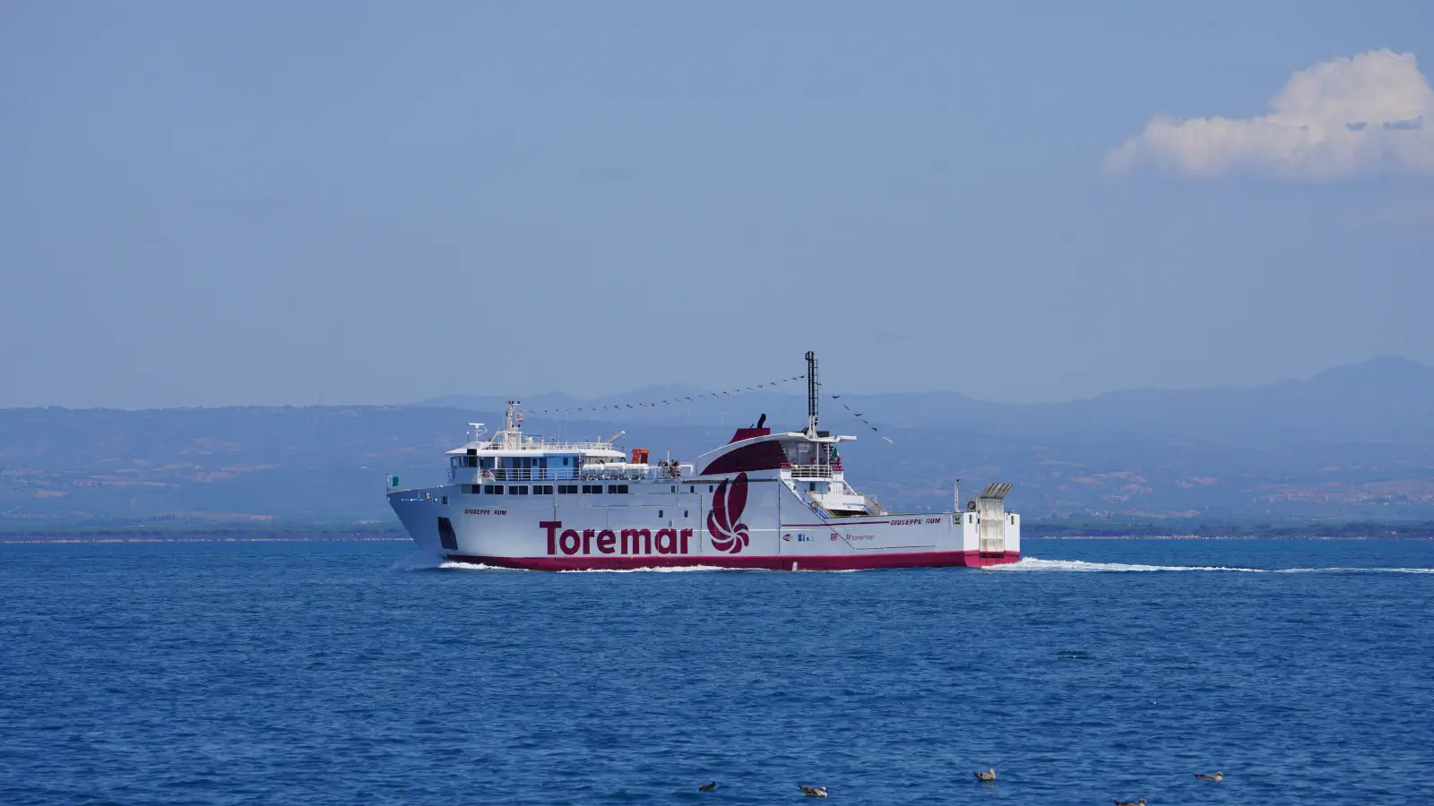 The Toremar Ferry Giuseppe Rum on its way from Porto Santo Stefano to the island of Giglio.